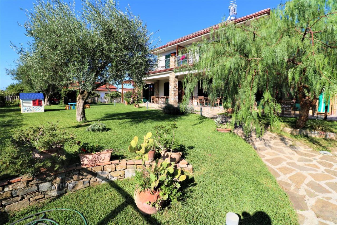Villa Di Marinella 阿谢亚 外观 照片