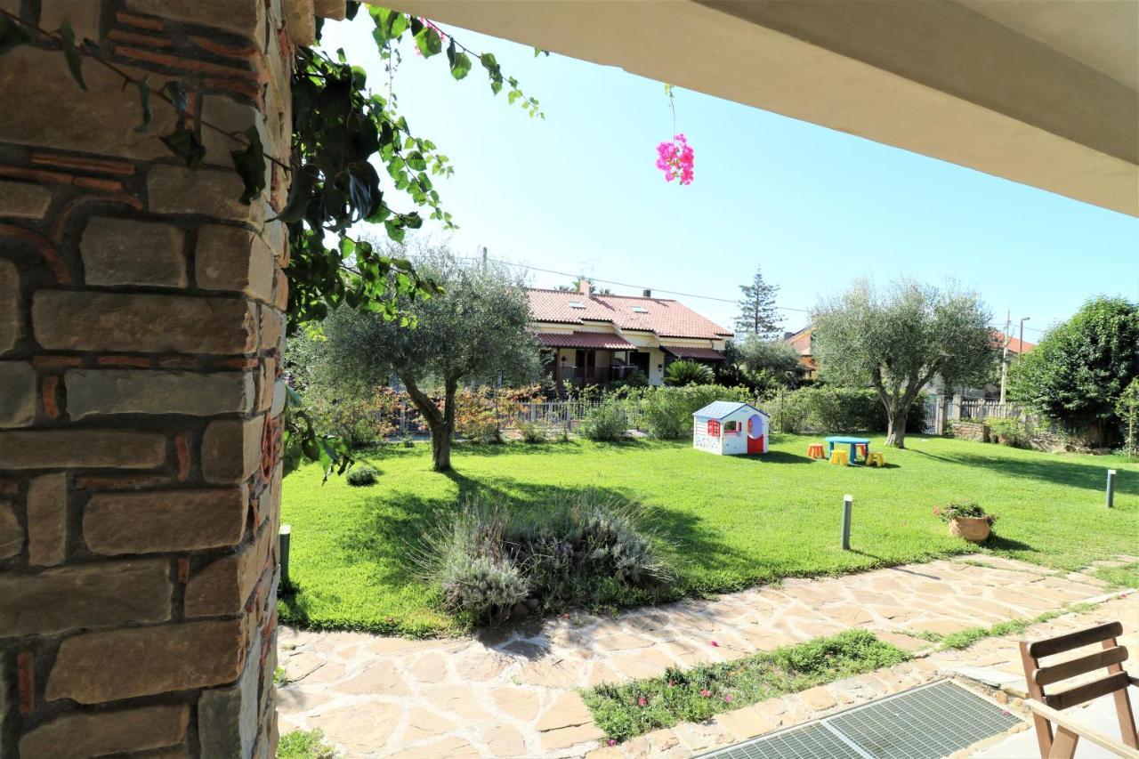 Villa Di Marinella 阿谢亚 外观 照片